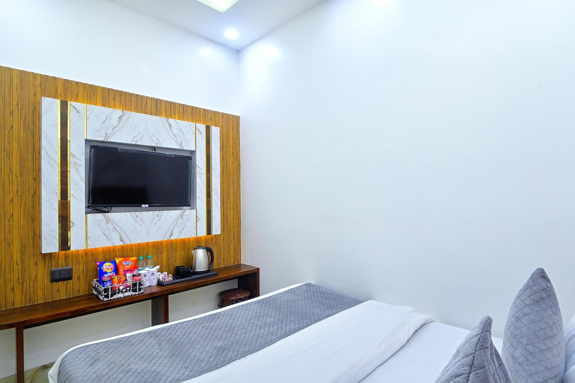Hotel Nav Durga "2 Walking From New Delhi Railway Station" Екстериор снимка